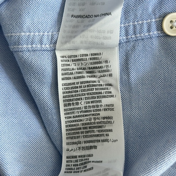 Abercrombie & Fitch 100% Cotton Muscle Button Down Shirt - Picture 9 of 9